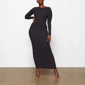 Skims FITS EVERYBODY CREW NECK LONG SLEEVE DRESS Onyx